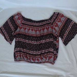 Zenobia floral Print boho Top 1X Black Red